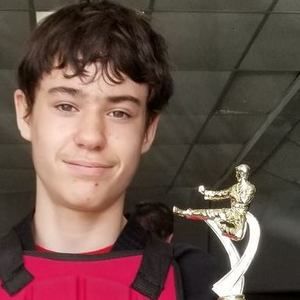 Meet your Posher, Chris